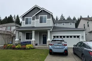 12910 Emerald Ridge Blvd E, Puyallup, WA 98374 - Photo 1