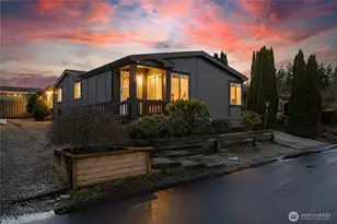 2015 24th St, Bellingham, WA 98225 - Photo 1