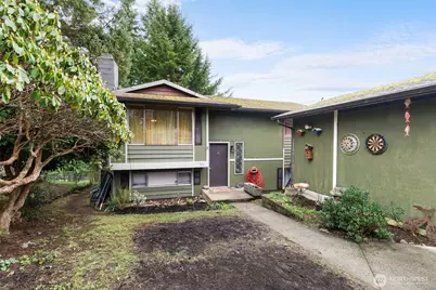751 Peters Street, Raymond, WA 98577 - Photo 1