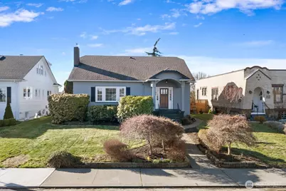 828 Hoyt Avenue, Everett, WA 98201 - Photo 1