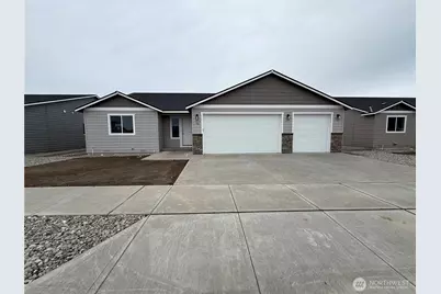 92 Salmon Drive, Wenatchee, WA 98801 - Photo 1