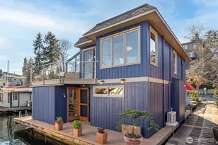 3110 Portage Bay Pl E, Seattle, WA 98102 - Photo 1