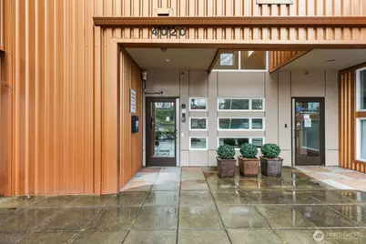 4020 Aurora Avenue N #204, Seattle, WA 98103 - Photo 1