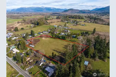 3074 Swan Road, Mount Vernon, WA 98273 - Photo 1