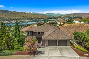 2336 Grand Ave, East Wenatchee, WA 98802 - Photo 1