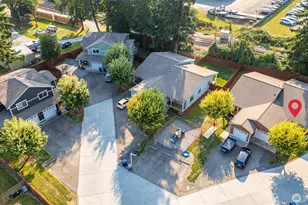 425 Oak Hill Ln, Burlington, WA 98233 - Photo 1