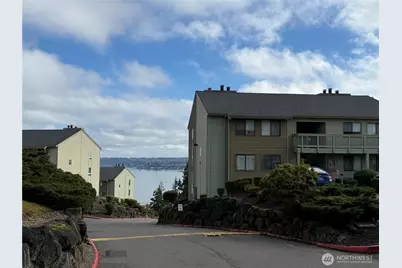 1750 W Sunn Fjord Lane #G-302, Bremerton, WA 98312 - Photo 1