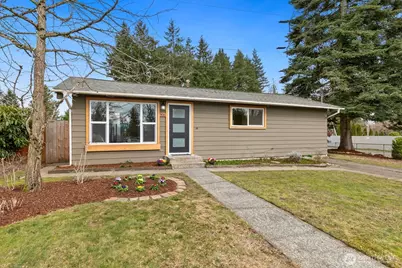 906 Redmond Avenue NE, Renton, WA 98056 - Photo 1