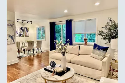 11054 NE 33rd Place #B1, Bellevue, WA 98004 - Photo 1