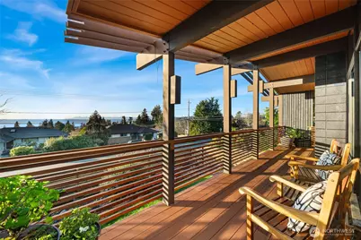 18600 4th Avenue SW, Normandy Park, WA 98166 - Photo 1