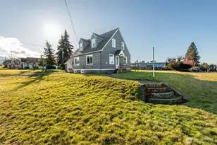 1202 W 9th St, Port Angeles, WA 98363 - Photo 1
