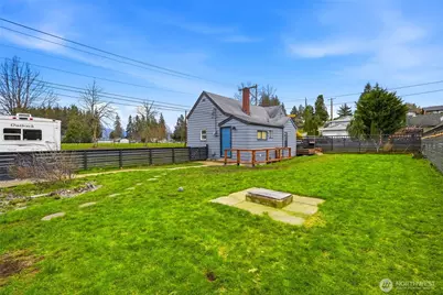238 N Washington Avenue, Arlington, WA 98223 - Photo 1