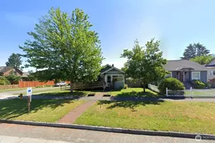 2001 Rainier Ave, Everett, WA 98201 - Photo 1