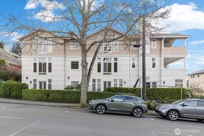 546 Walnut Street #201, Edmonds, WA 98020 - Photo 1