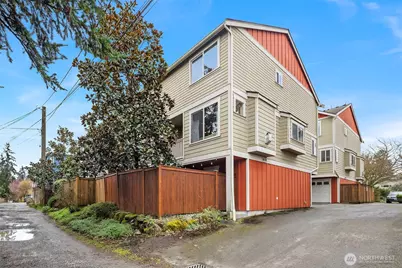 12050 33rd Avenue NE #C, Seattle, WA 98125 - Photo 1