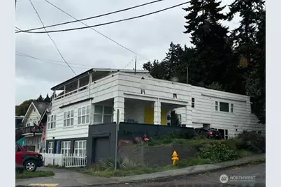2142 Alki Avenue SW, Seattle, WA 98116 - Photo 1