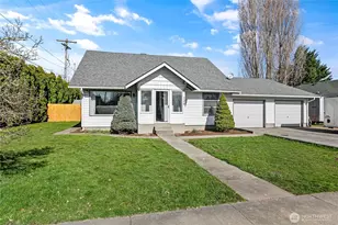 208 Harrison St, Sumas, WA 98295 - Photo 1