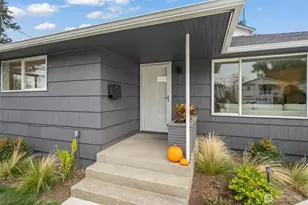 9728 57th Ave S, Seattle, WA 98118 - Photo 1