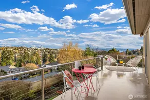 3026 38th Ave W, Seattle, WA 98199 - Photo 1