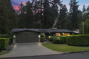 106 165th Ave SE, Bellevue, WA 98008 - Photo 1