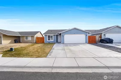 950 K Street SE, Ephrata, WA 98823 - Photo 1
