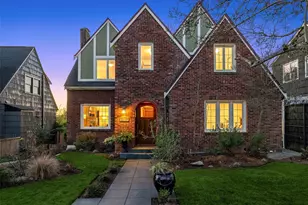 4117 43rd Ave NE, Seattle, WA 98105 - Photo 1