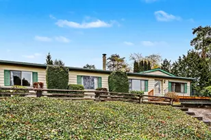 23812 Lake Dr E, Bothell, WA 98021 - Photo 1