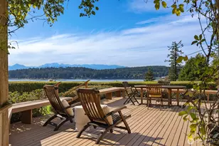 14735 Henderson Rd NE, Bainbridge Island, WA 98110 - Photo 1