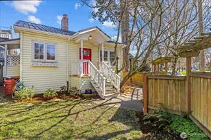 810 NE Ravenna Blvd, Seattle, WA 98115 - Photo 1