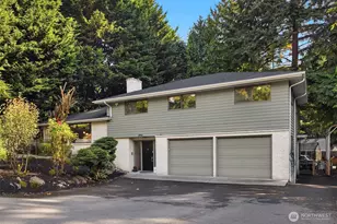 1711 NE 104th St, Seattle, WA 98125 - Photo 1