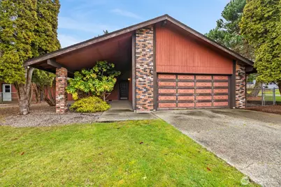 210 E Hawthorne Place, Port Angeles, WA 98362 - Photo 1