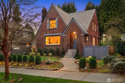 1216 NE 77th Street, Seattle, WA 98115 - Photo 1