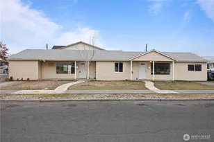 904 906 E Alderwood Dr, Moses Lake, WA 98837 - Photo 1