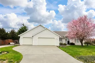 2727 180th St E, Tacoma, WA 98445 - Photo 1