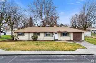 437 Sharon Ave E, Moses Lake, WA 98837 - Photo 1