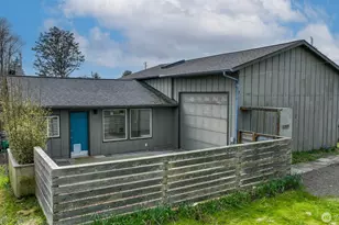 207 5th St NE, Long Beach, WA 98631 - Photo 1
