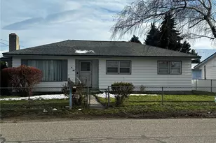 354 6th St NE, East Wenatchee, WA 98802 - Photo 1