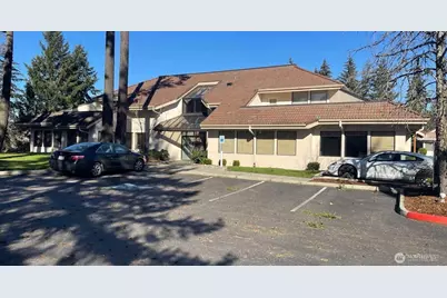 365 118th Avenue SE, Bellevue, WA 98005 - Photo 1