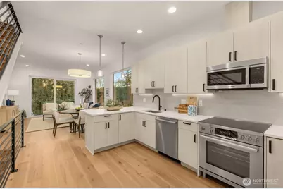 12705 NE 144th St #D, Kirkland, WA 98034 - Photo 1
