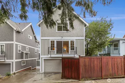910 N 74th Street, Seattle, WA 98103 - Photo 1