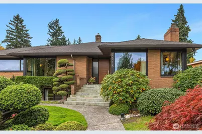 7315 51st Avenue NE, Seattle, WA 98115 - Photo 1