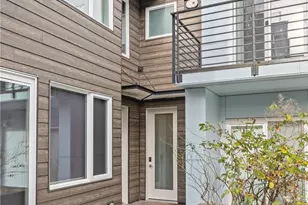 4329 Woodland Park Ave N, Seattle, WA 98103 - Photo 1