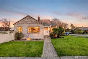 819 K Ave, Anacortes, WA 98221 - Photo 1