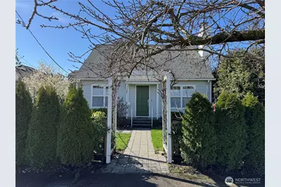 7307 12th Avenue NE, Seattle, WA 98115 - Photo 1