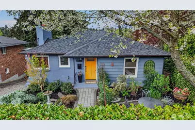 3711 31st Avenue W, Seattle, WA 98199 - Photo 1