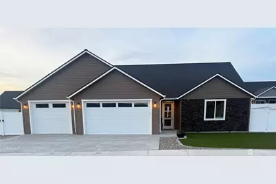 889 NE Conner Court, East Wenatchee, WA 98802 - Photo 1