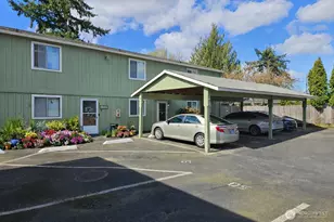 10318 15th Ave Ct E, Tacoma, WA 98445 - Photo 1