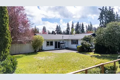 12001 107th Avenue Ct E, Puyallup, WA 98374 - Photo 1