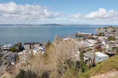 38 Xx Boyd Place SW, Seattle, WA 98116 - Photo 1