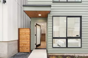 4418 1st Ave NE, Seattle, WA 98105 - Photo 1